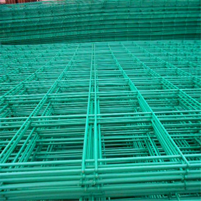 供应各规格双边丝围栏网批发包塑铁线防护围栏网护栏网价格围网(1)(1)